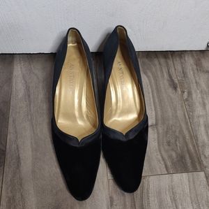 Ann Taylor Pumps